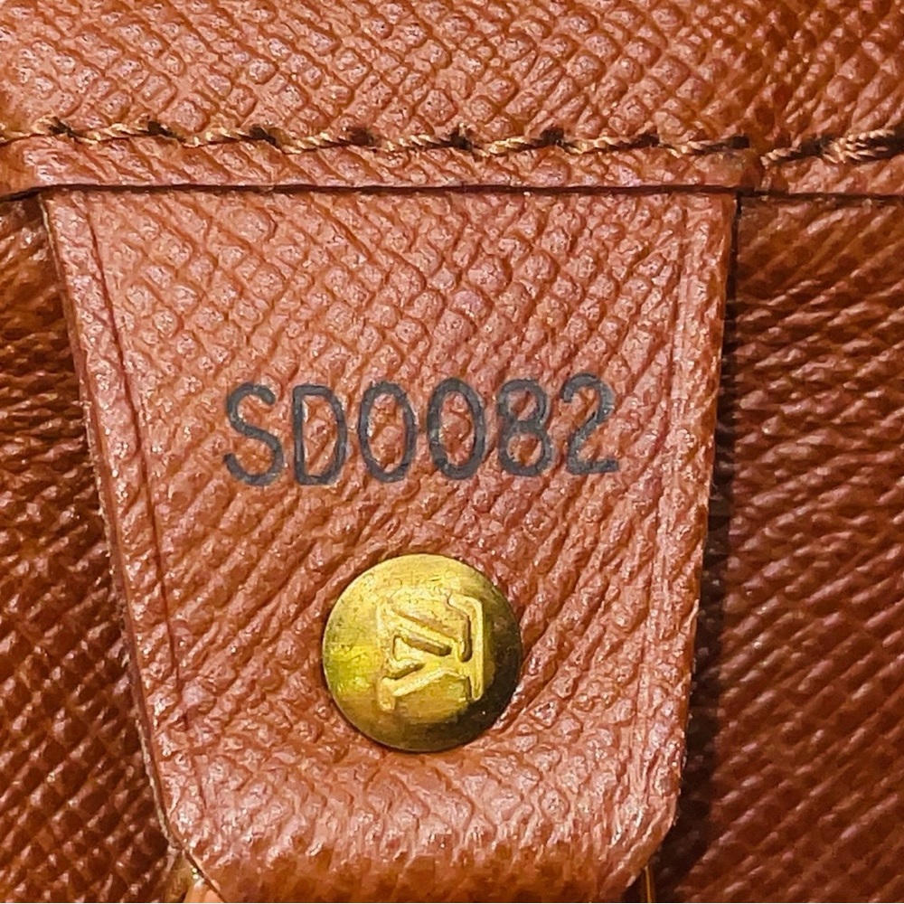 Louis Vuitton Musette Monogram Crossbody Bag - Picture 4 of 17